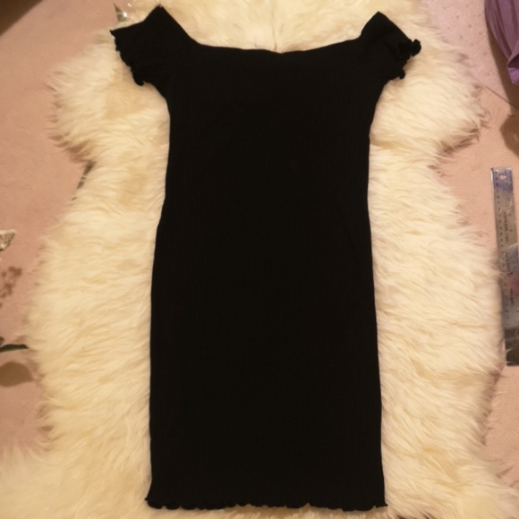 NWT Heart and Hips Black Zip up Body Con Dress - Picture 4 of 5